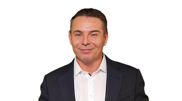 John Kirk coaching individuals and teams